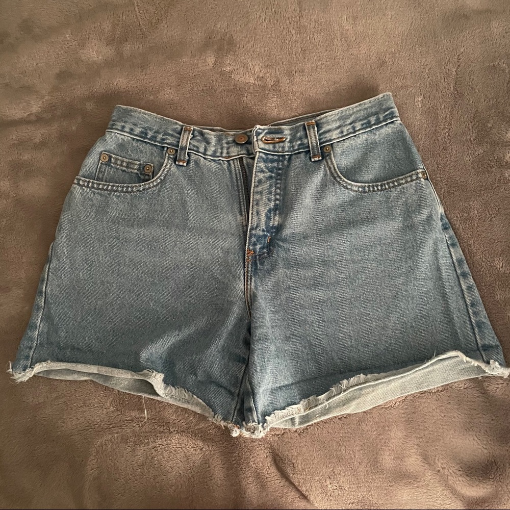 Vintage High Wasted Light Wash Jean Shorts